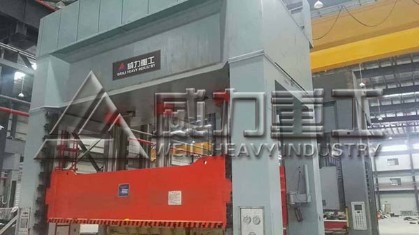 1250吨框架液压机移动工作台配合滑动设施介绍