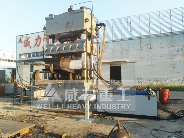 2000吨汽车外壳拉伸液压机油缸密封性能