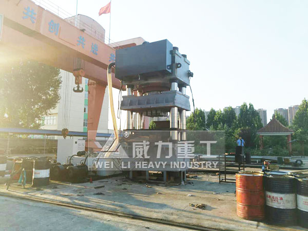 2000吨芳纶纤维模压成型液压机液压泵参数介绍