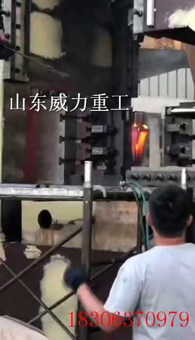 4600吨自由锻造框架式液压机试生产