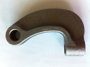4000吨框架式阀门红冲液压机锻压的工件