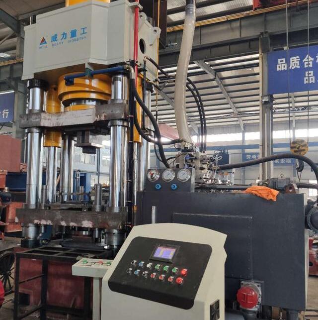 哑铃铁粉压块液压机