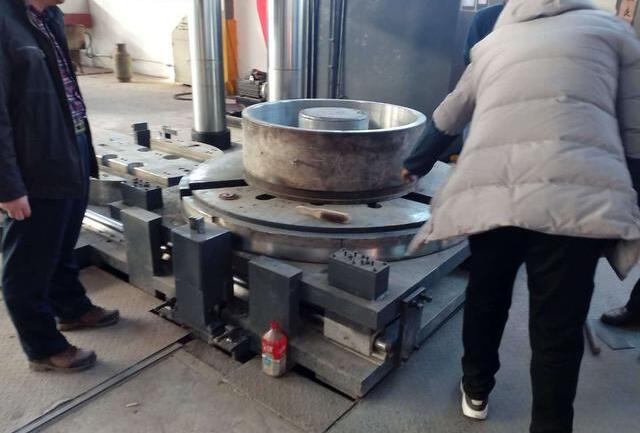 砂轮成型液压机